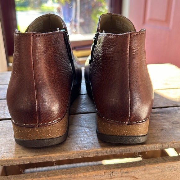 New Dansko Makara Boots - Picture 6 of 16